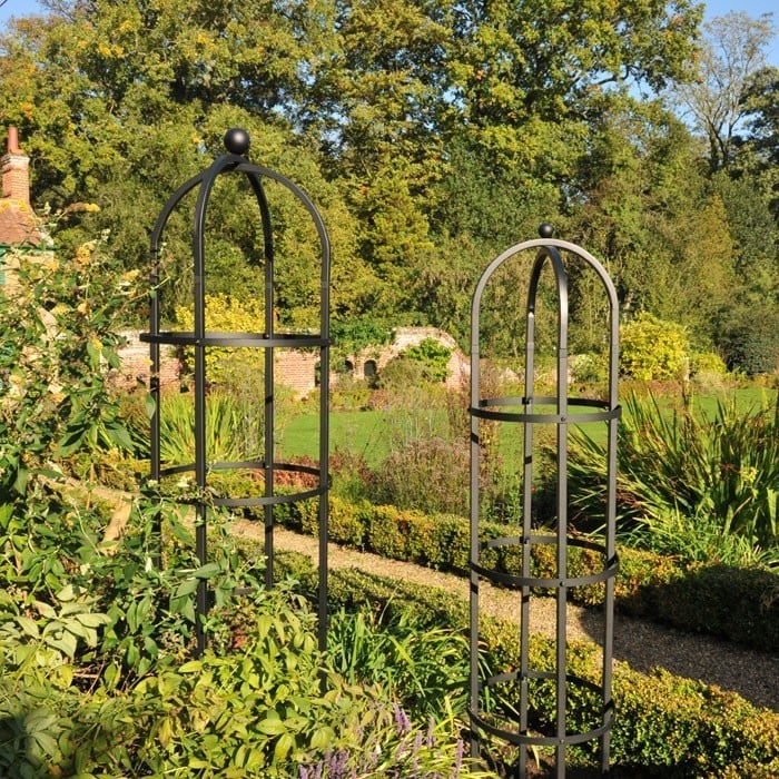 Steel Round Column Obelisk - Harrod Horticultural (UK)