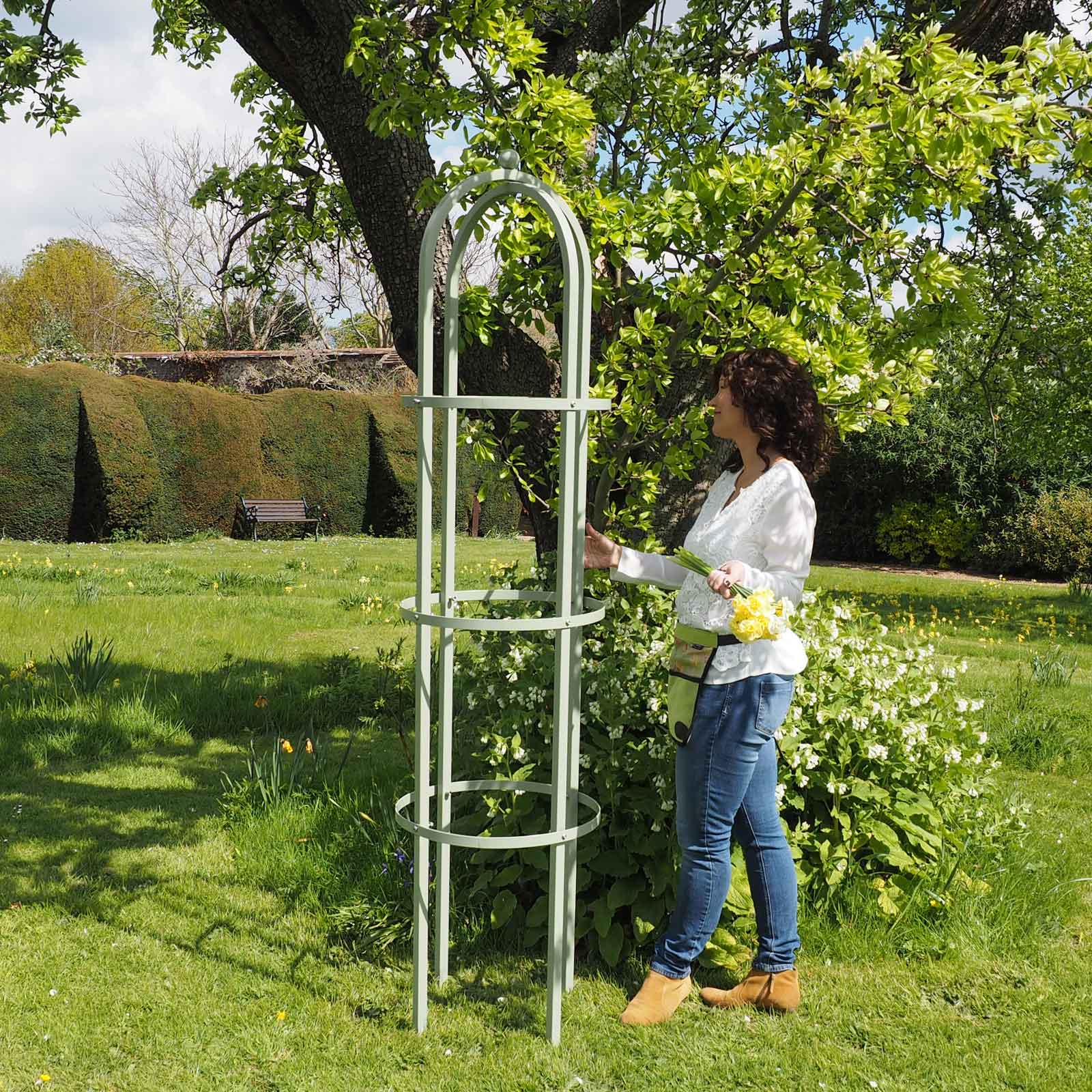 Harrod Steel Round Obelisks - Lichen Green