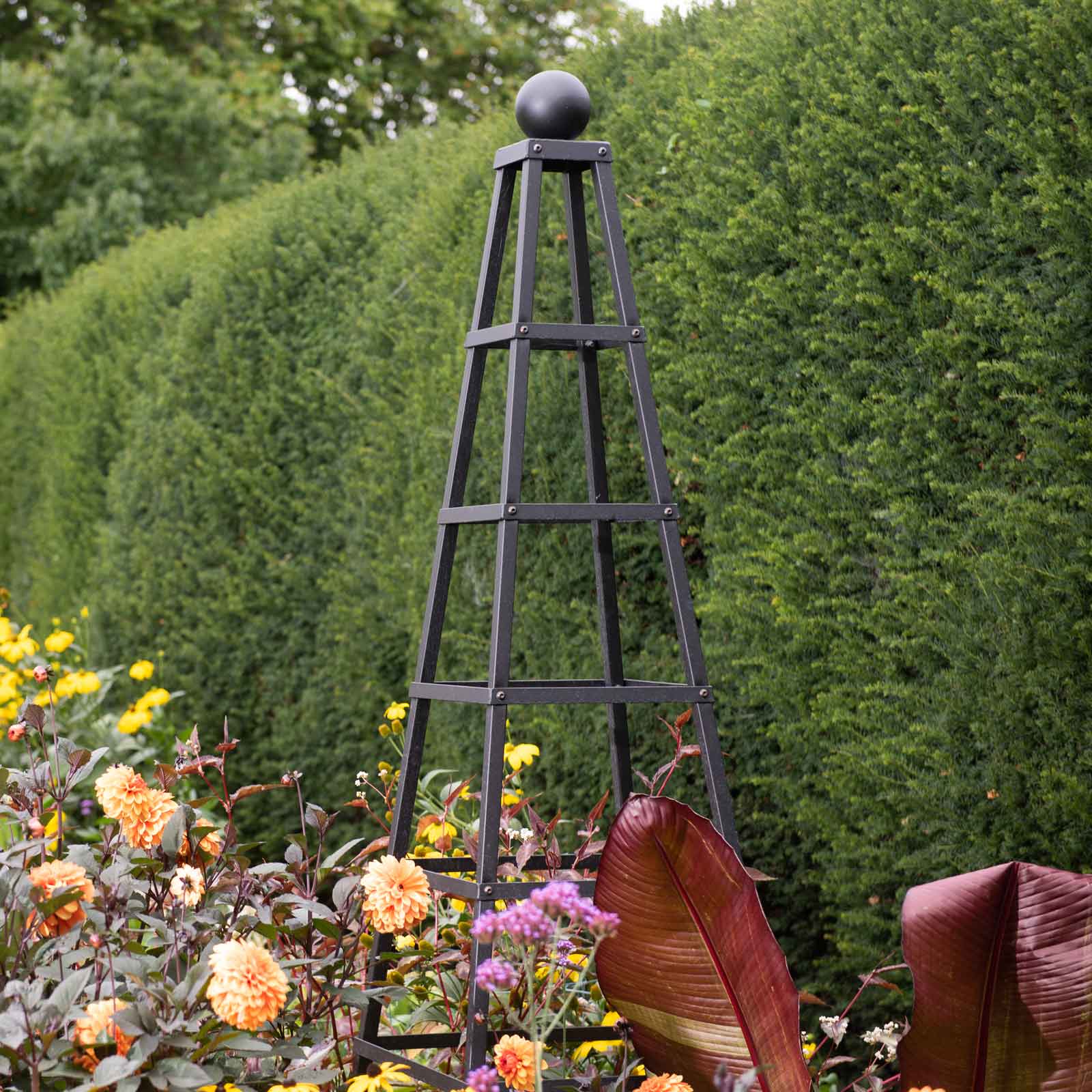 Steel Grand Pyramid Obelisk - Matt Black from Harrod Horticultural