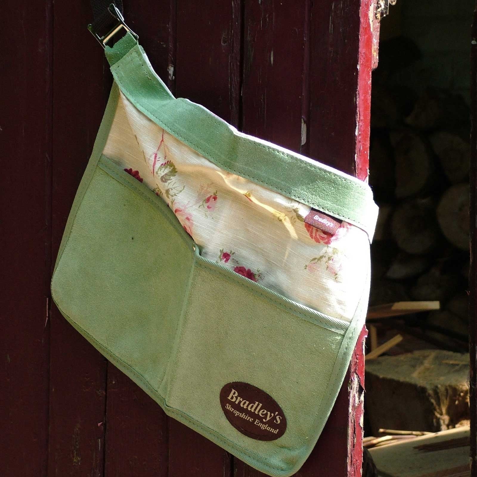 Floral Half Leather Apron Green Harrod Horticultural