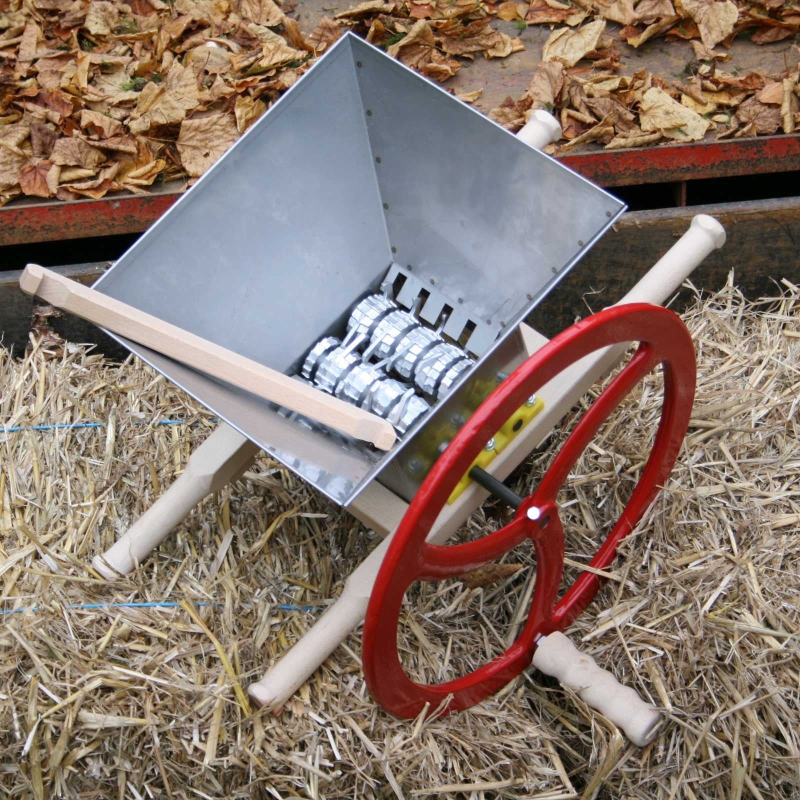 Fruit Crusher Harrod Horticultural (UK)