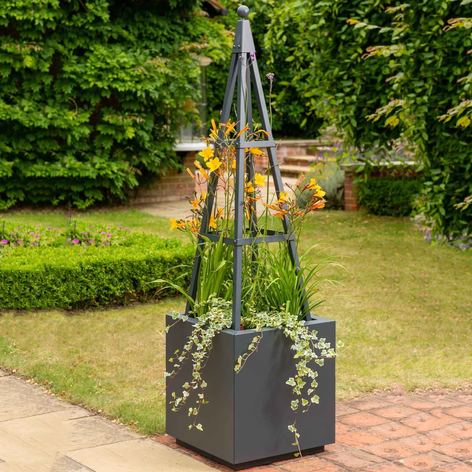 Plant obelisk for pots