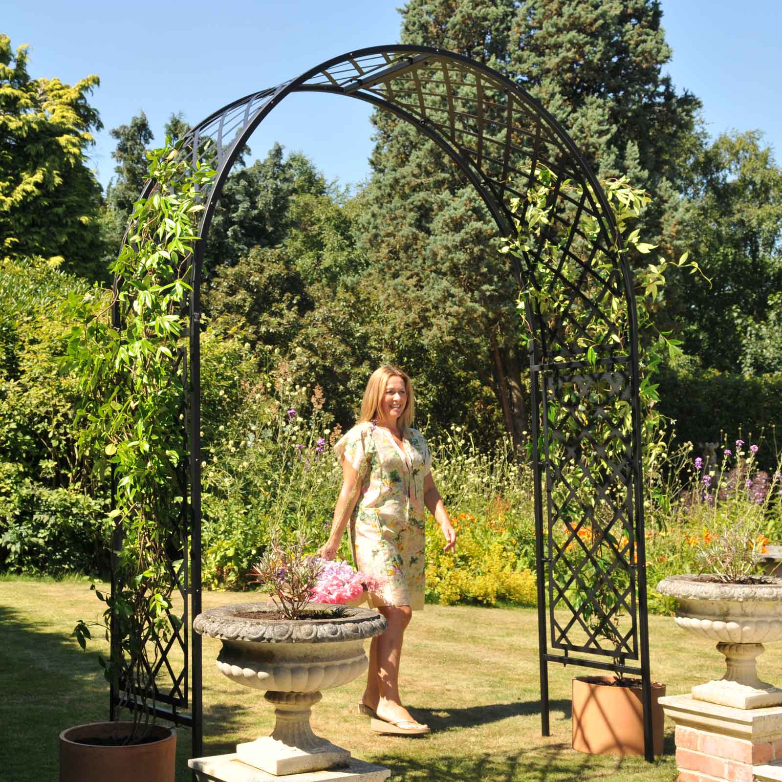 Roman Lattice Garden Arch - Harrod Horticultural