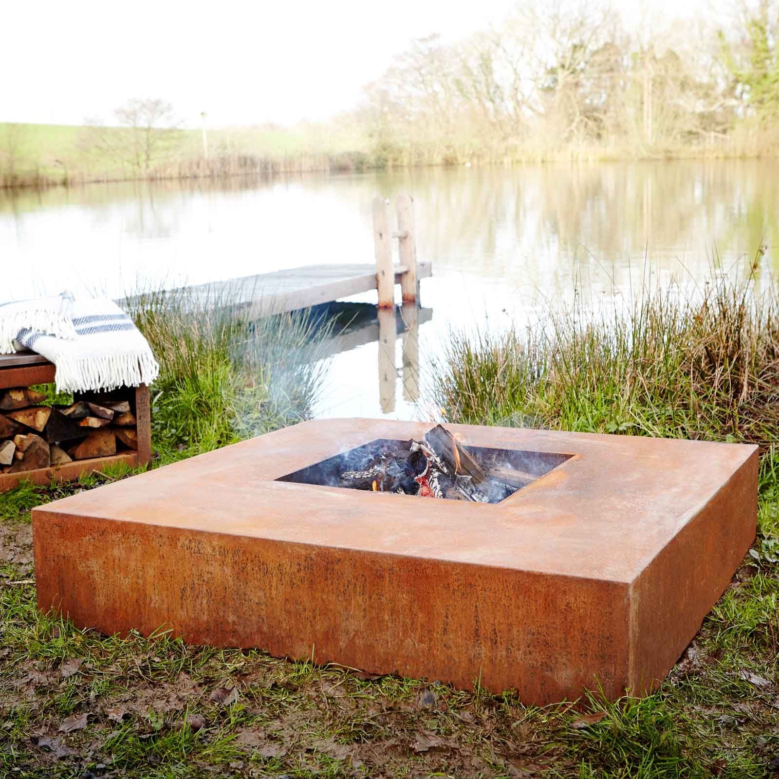 Steel Fire Table - Harrod Horticultural